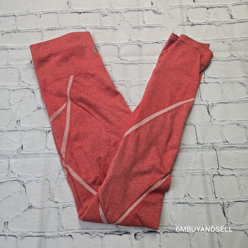 Athleta Seamless Embodiment Coral Red Crop Leggings Women Medium‎